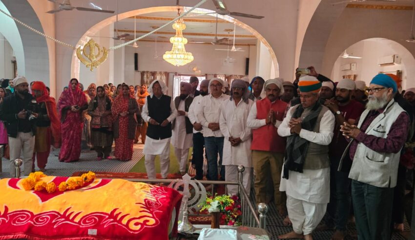 Union Minister Arjun Ram Meghwal paid obeisance at the Gurdwara on 'Veer Bal Diwas' on the sacrifice of brave children.