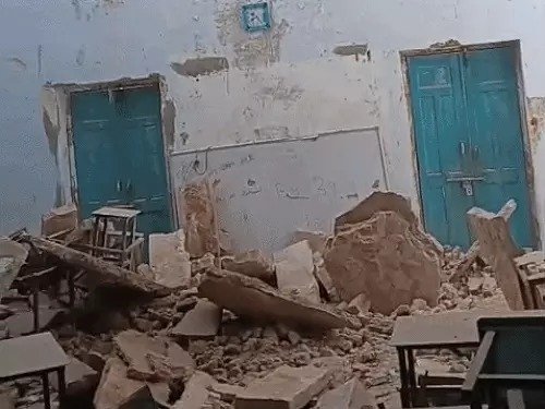 बीकानेर: तेज आंधी-बारिश में स्कूल की छत गिरी, ग्रीष्मावकाश के चलते टला बड़ा हादसा