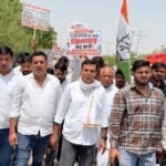 पीबीएम की अव्यवस्थाओं पर कांग्रेस का हल्लाबोल: ज्ञापन नहीं लेने पर फाड़ा ज्ञापन, 10 जून तक दिया अल्टीमेटम