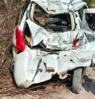 बीकानेर में NH-11 पर ट्रक-कार की भिड़ंत, बच्चे समेत चार घायल; PBM ट्रॉमा सेंटर में भर्ती
