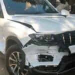 बीकानेर में दिनदहाड़े हड़कंप: कैंपर ने बिना नंबर की स्कॉर्पियो को मारी कई जोरदार टक्करें, मौके पर जुटी भीड़