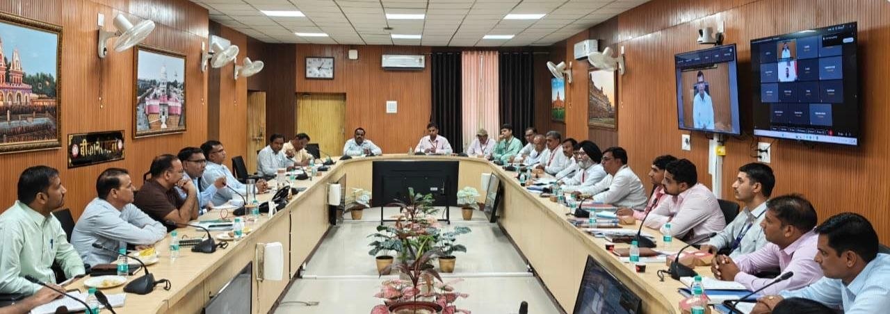बीकानेर मंडल में रेल संरक्षा को लेकर सेफ्टी सेमिनार, DRM गौरव गोविल ने अधिकारियों को दिए सख्त निर्देश